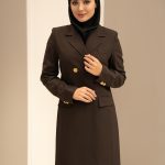مانتو و شلوار بزیاق یقه انگلیسی چهار دکمه