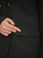 مانتو شلوار دیپلمات یقه بلیزری پایین کج - Image 18