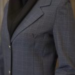 مانتو شلوار چهارخونه یقه انگلیسی سه دکمه