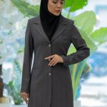 مانتو شلوار چهارخونه یقه انگلیسی سه دکمه