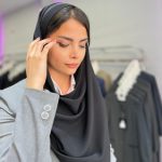 مقنعه مشکی تل دار