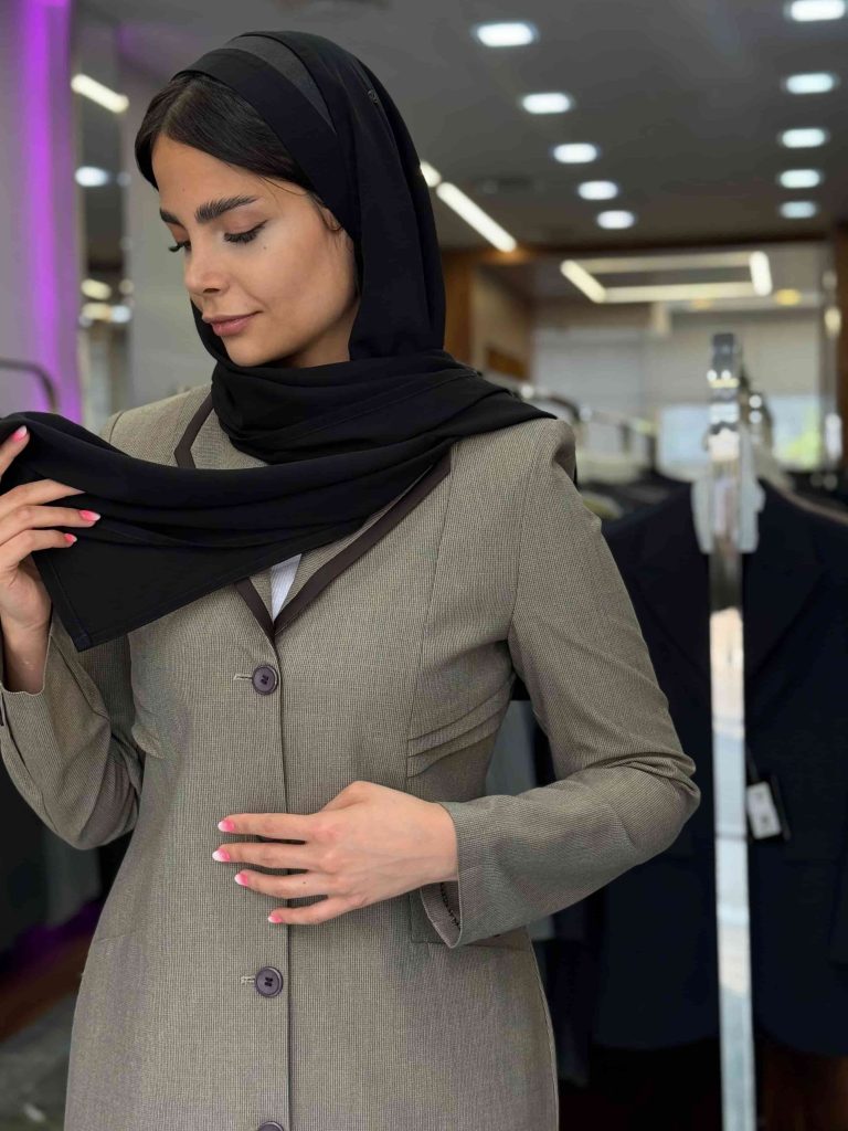 بهترین مدل‌های مانتو و شلوار دانشجویی + نکات خرید و سایز مناسب